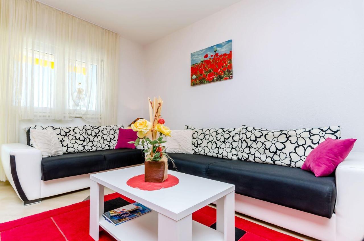 Apartments Palm Tree Трогир Экстерьер фото