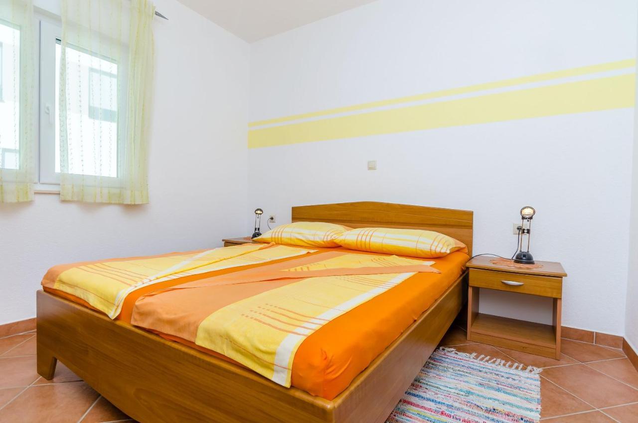 Apartments Palm Tree Трогир Экстерьер фото
