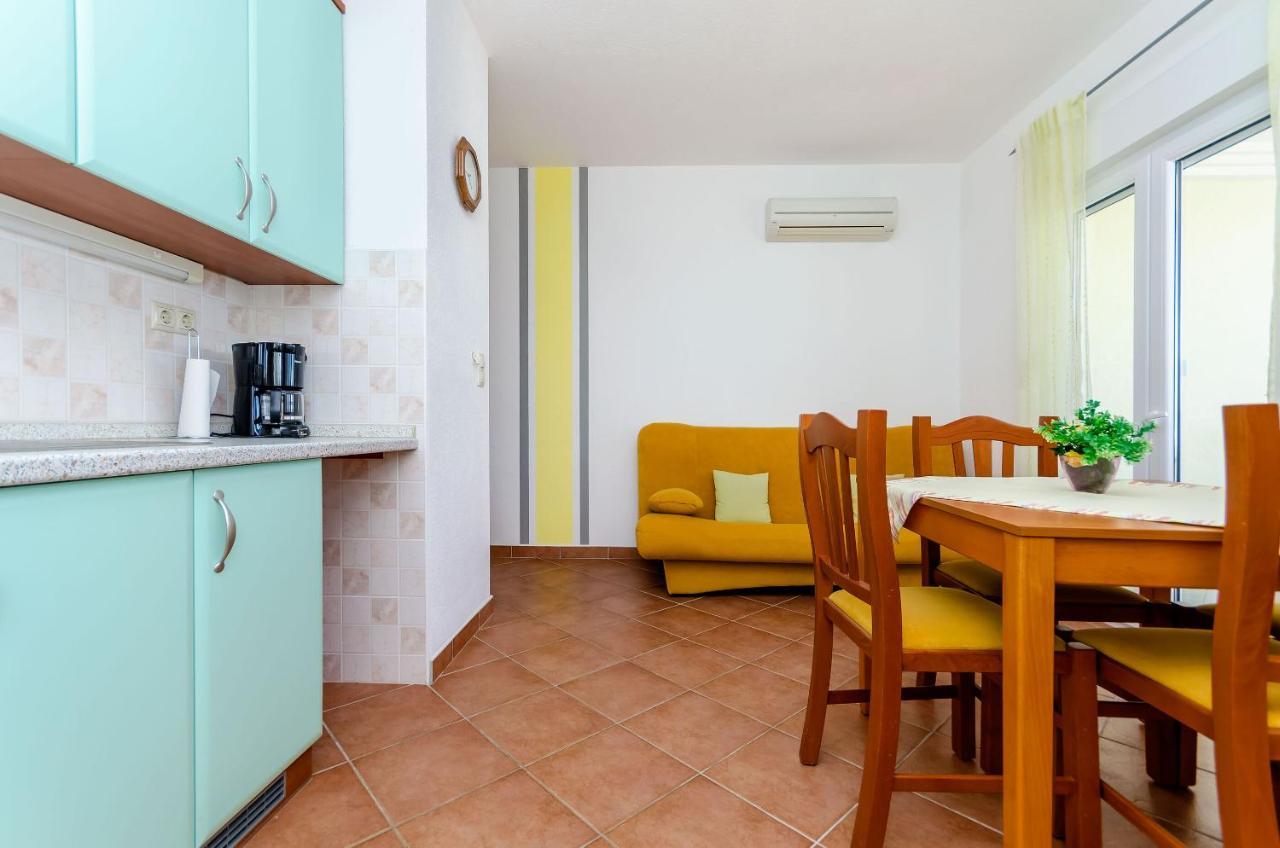 Apartments Palm Tree Трогир Экстерьер фото