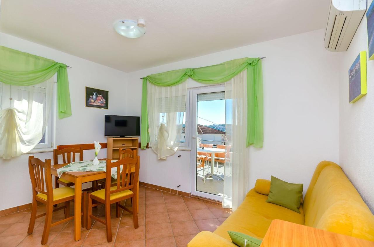 Apartments Palm Tree Трогир Экстерьер фото