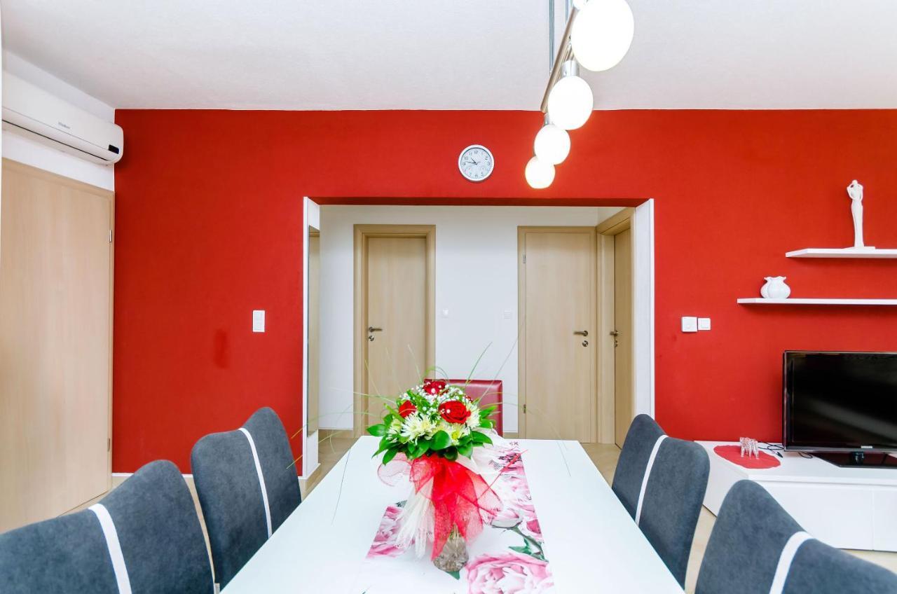 Apartments Palm Tree Трогир Экстерьер фото